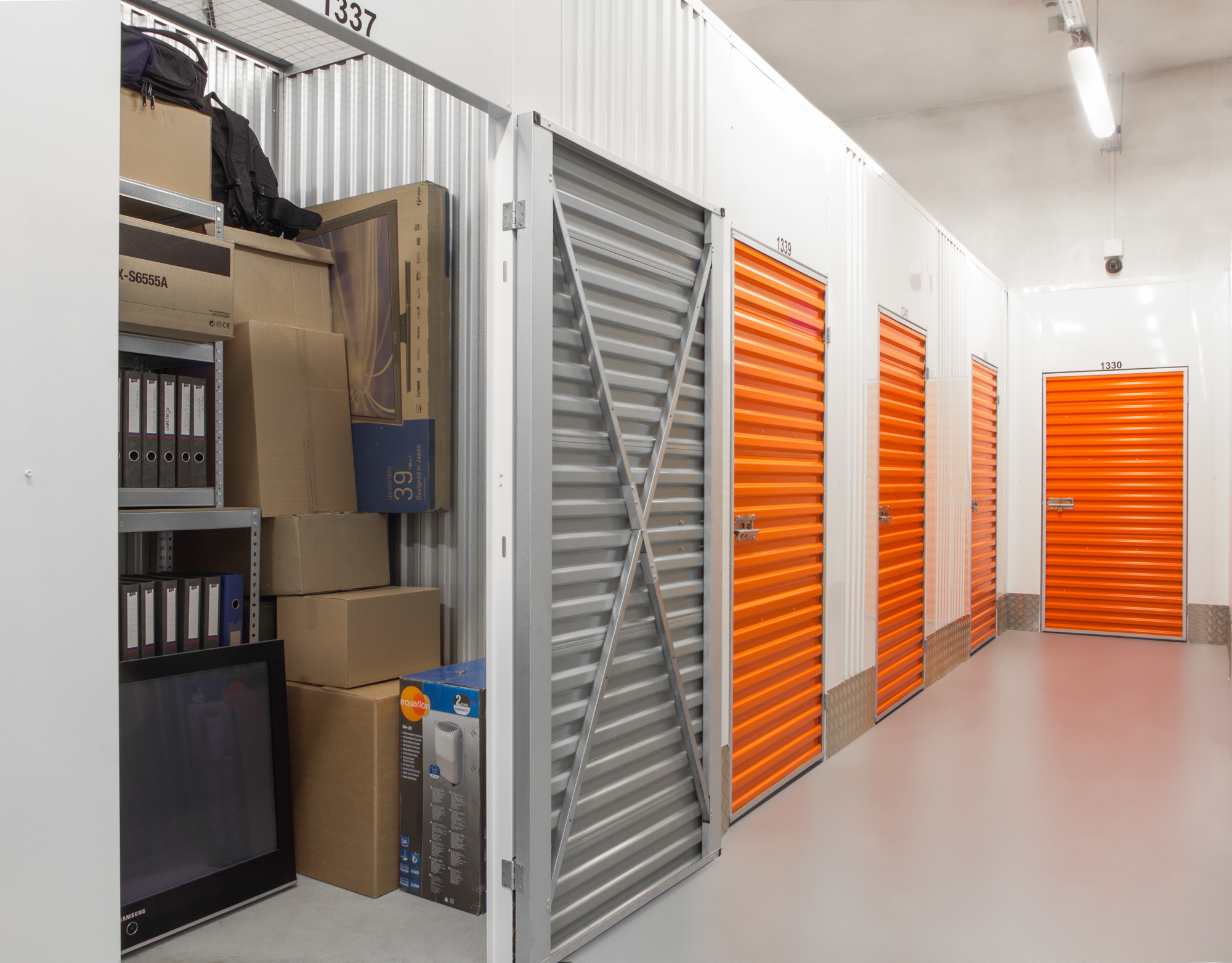 4 Reasons You Need to Store Your Stuff in a Self Storage Facility